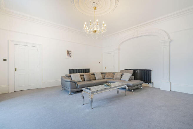 8 bed Detached for sale Image 7