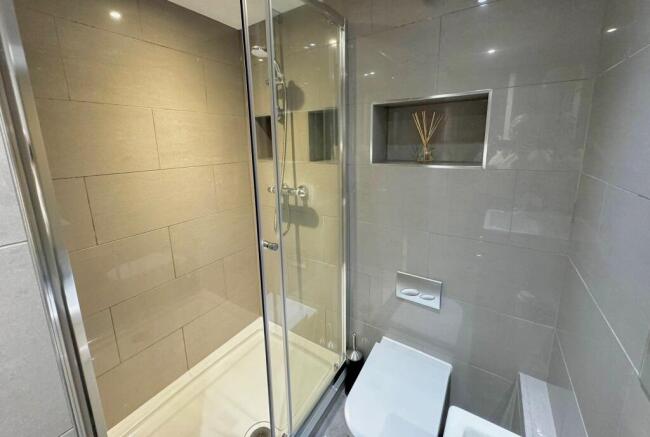 Shower room 