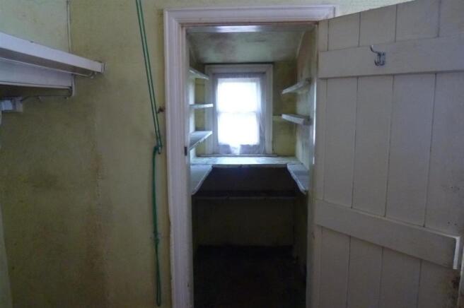Walk-in Pantry