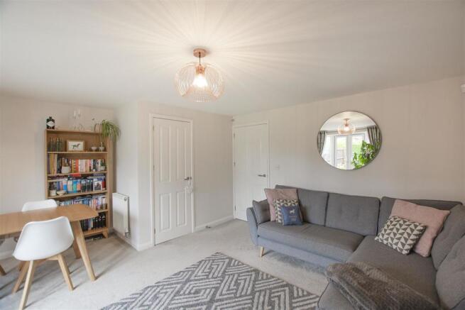 Lounge/Dining Room