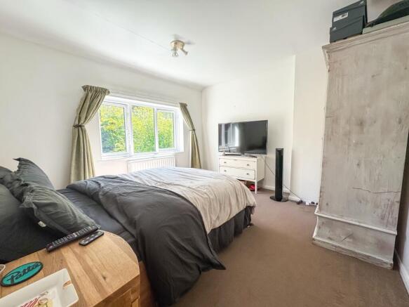 2 bed Apartment for sale Image 9