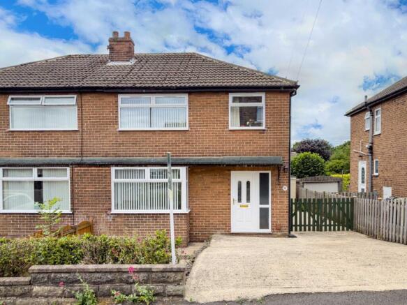 3 bed Semi-Detached for sale in batley