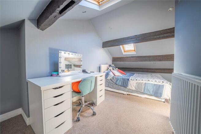 3 bed Terraced for sale Image 12