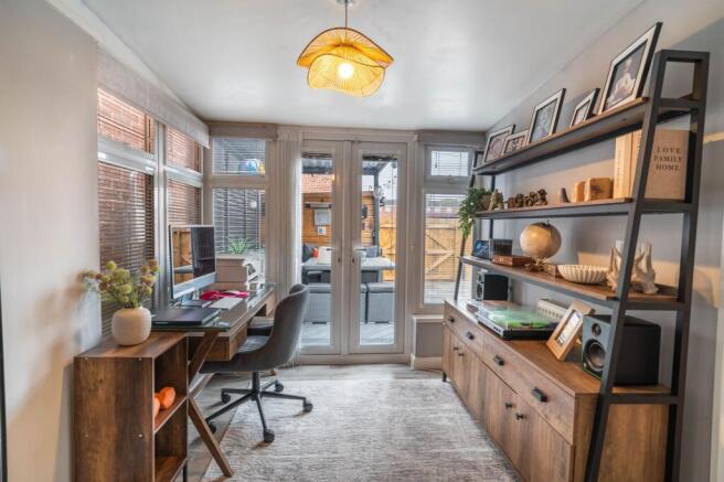 2 bed Terraced for sale Image 11