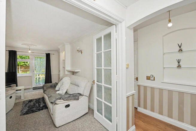 Park Avenue, Enfield photo 4