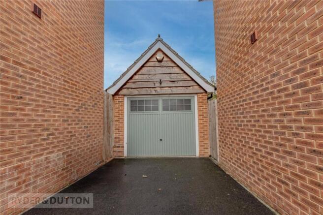 Drive & Garage