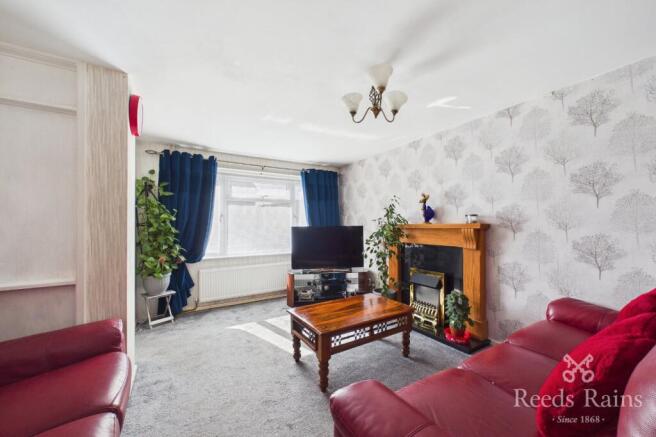 5 bed Semi-Detached for sale Image 12