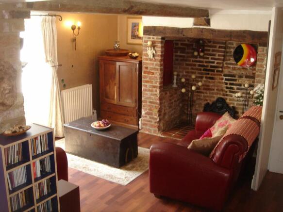 Photo 3