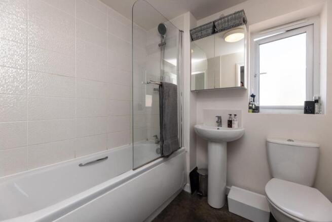 2 bed Semi-Detached for sale Image 11