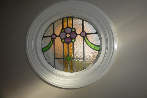 STAINED GLASS WINDOW