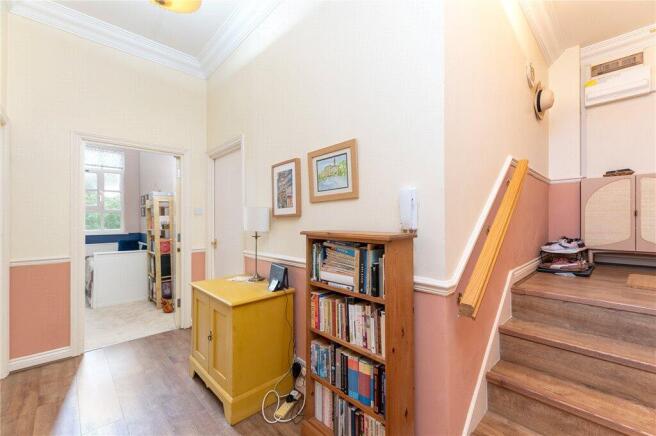 2 bed Apartment for sale Image 11