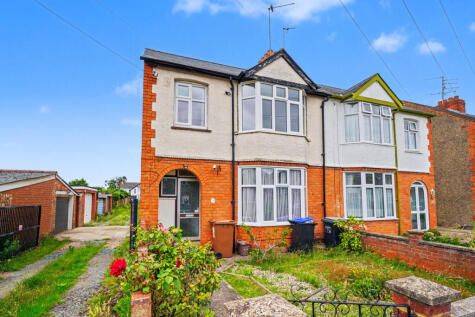 Broadmead Avenue, Northampton, NN3 2QX