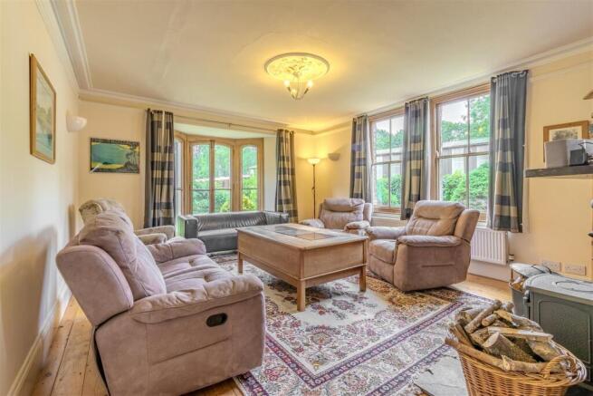 4 bed Town House for sale Image 6