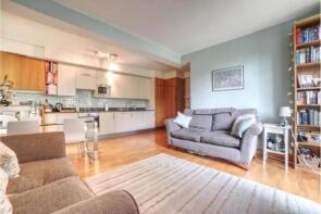 Flat 2, 22, Leathermarket Street, London SE1 3HP
