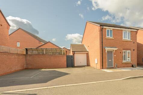 Field Sidings Way, Kingswinford, DY6 7AR