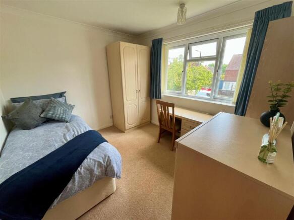 3 bed Semi-Detached for sale Image 8