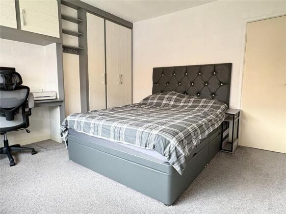 2 bed Terraced for sale Image 9