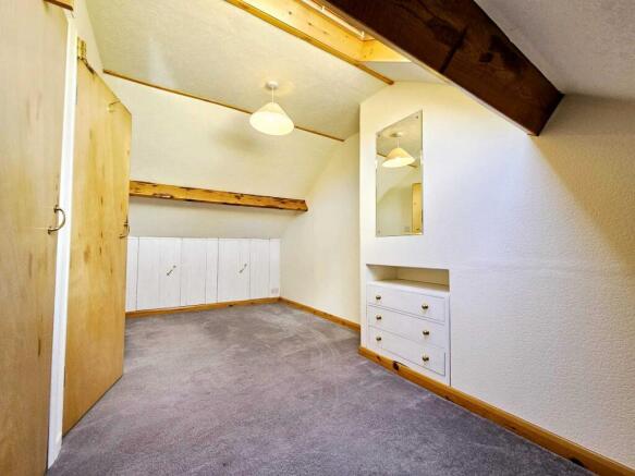 3 bed Semi-Detached Bungalow for sale Image 12