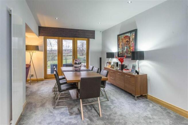 DINING ROOM AREA