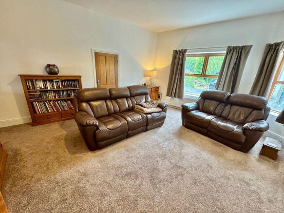 3 bed Link Detached House for sale Image 5