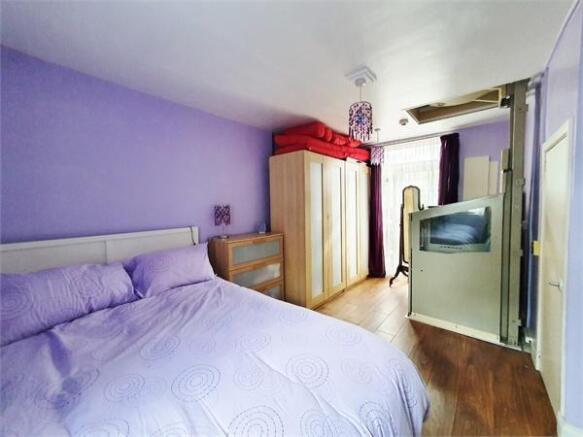 Photo 9