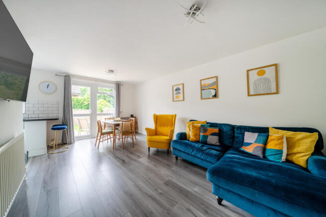 1294082-3-6825c38...