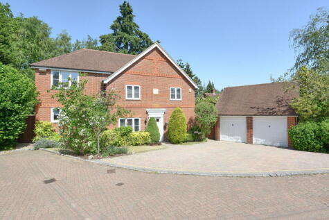 Fullerton Close, Fleet, GU51 1BJ
