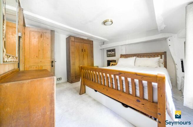 Bedrooom 1