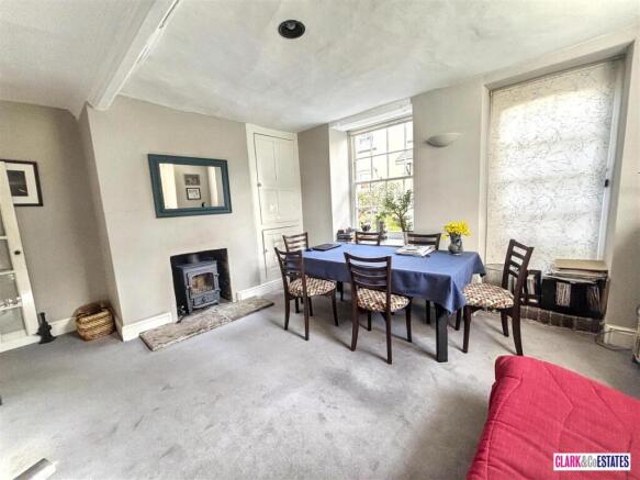 Dining/Lounge
