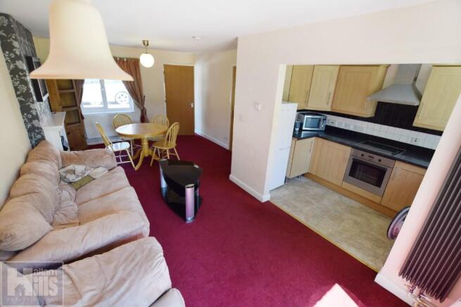 2 bed End of Terrace to rent in sheffield