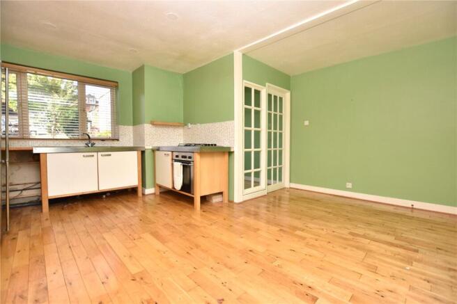 3 bed Semi-Detached for sale Image 4