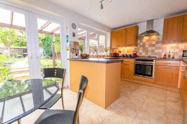 EXTENDED KITCHEN/BREAKFAST ROOM
