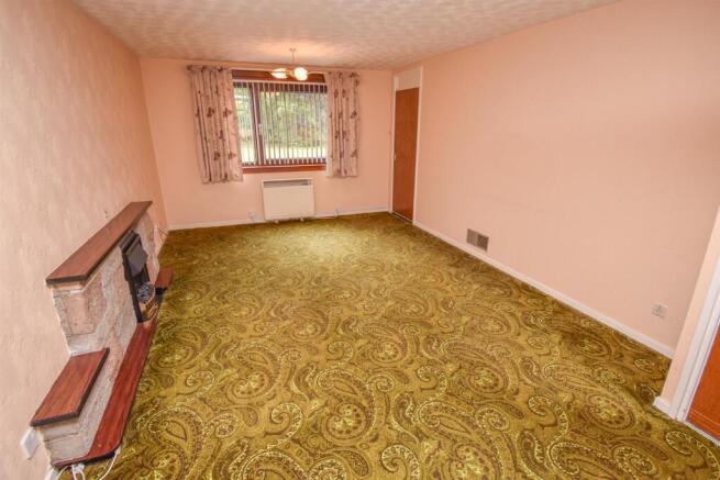 LOUNGE-DINING ROOM-2.jpg