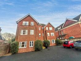 Flat 1, 9a The Carriage House, Grassington Road, Eastbourne BN20 7FB