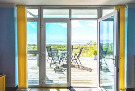 Apt 3 (17) Coastal View, Pendine, Carmarthen, SA33