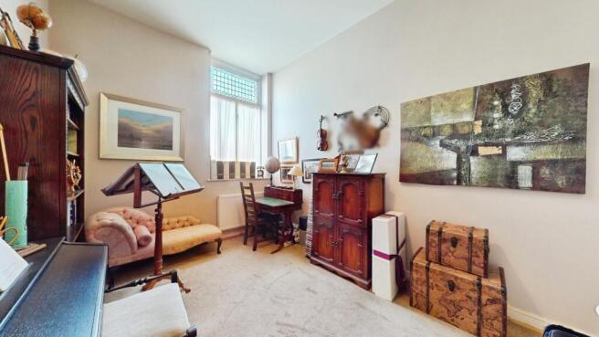 3 bed Town House for sale Image 5