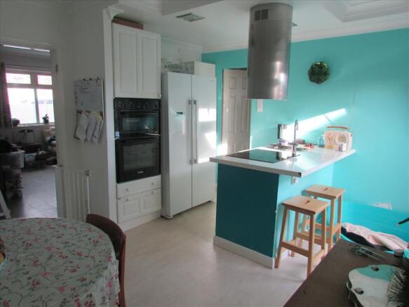 KITCHEN/DINER