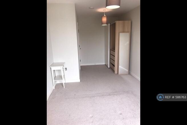 Double Bedroom With Wardrobe