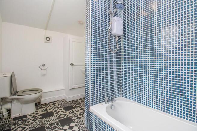 3 bed Terraced for sale Image 7