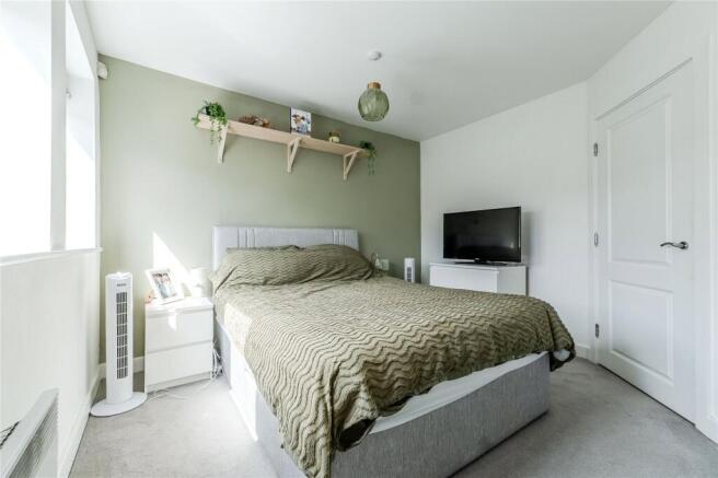 2 bed Apartment for sale Image 6
