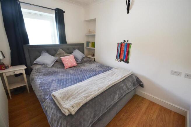 bedroom.jpg