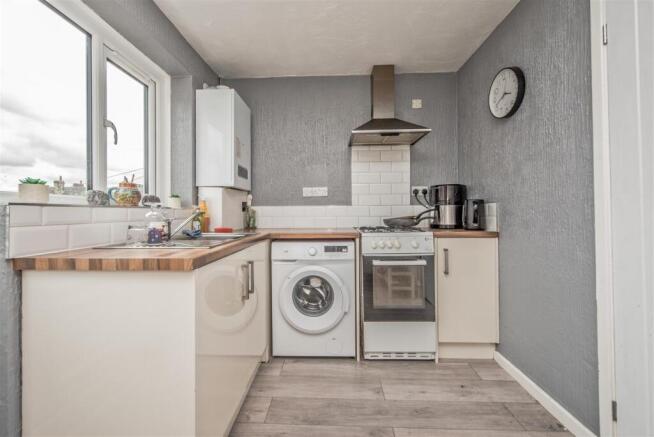 Fitted Kitchen: