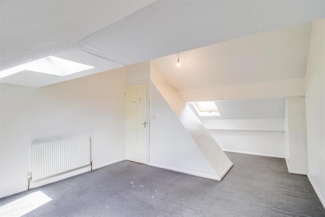 2 bed Terraced for sale Image 8