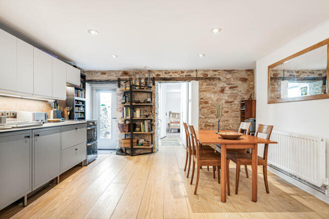Garden Flat, 5 Plymouth Road, Totnes, Devon photo 4