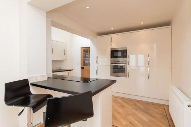 Kitchen/Breakfast...
