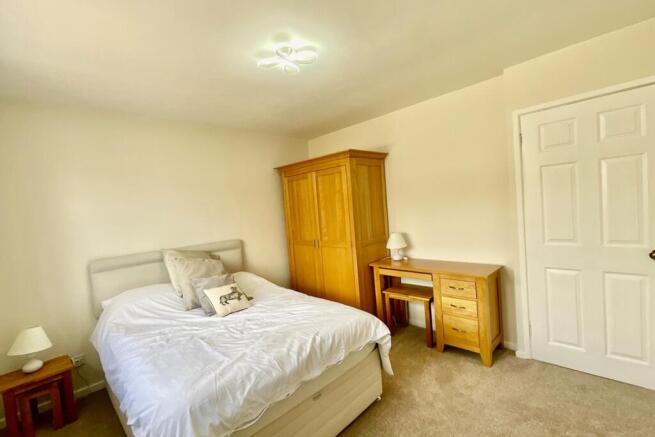 2 bed Detached Bungalow for sale Image 10