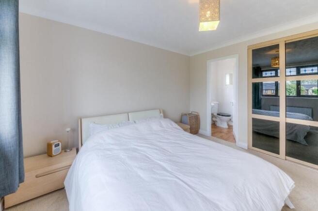 Master bedroom.jpg