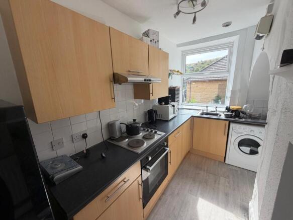 5, Nield Street, Mossley photo 4