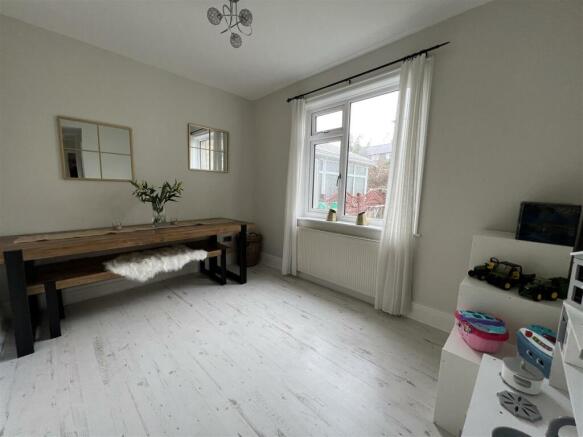 DINING ROOM / FAMILY ROOM