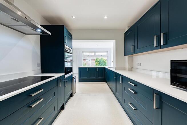 Kitchen (1)
